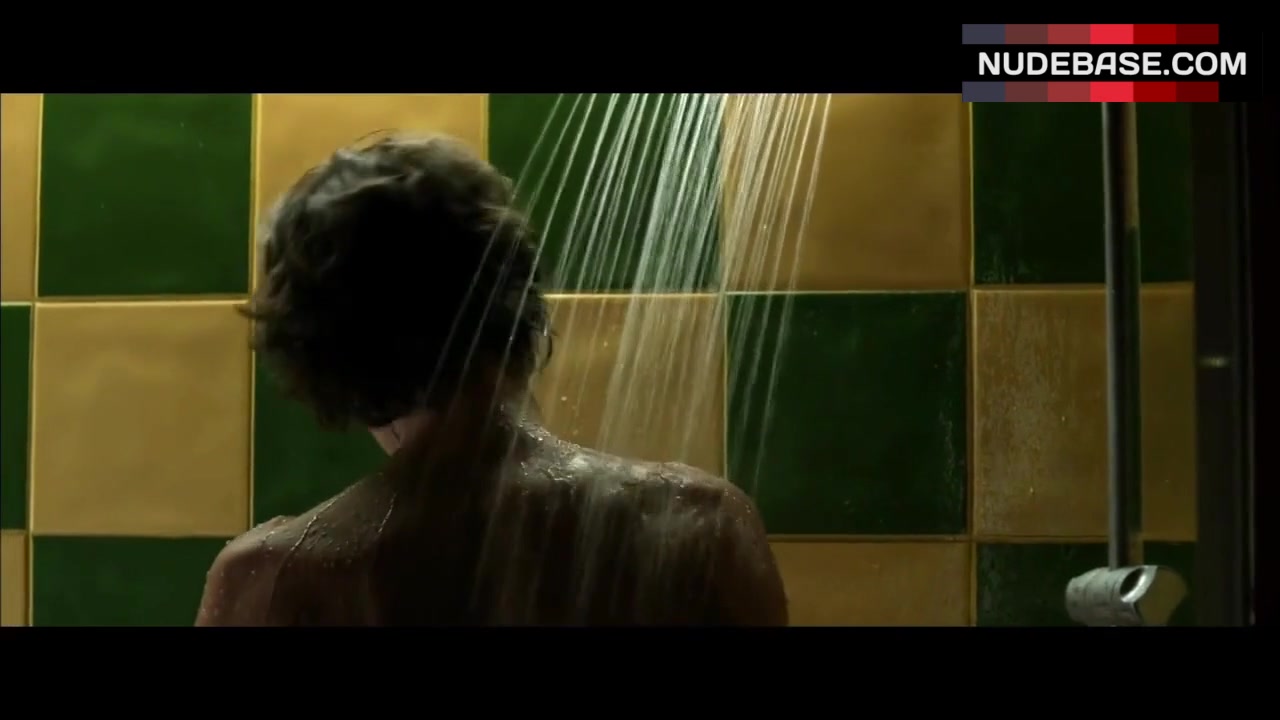 Anne Le Nen Naked In Shower Passage Du Desir Nudebase