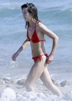 5. Abi Harding – bikini, 2008