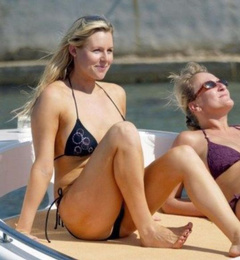 3. Abi Titmuss – black bikini, 2006