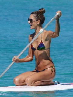 2. Alessandra Ambrosio – bikini, 2010