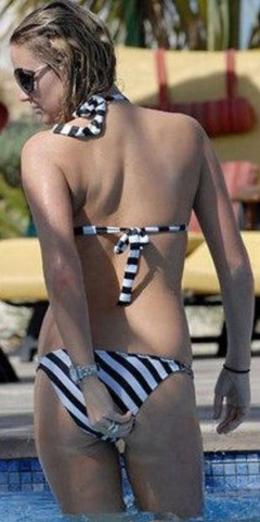 5. Alex Curran – bikini by the pool, 2008