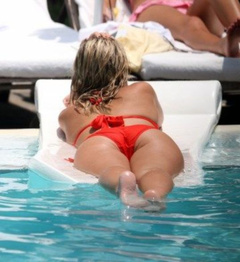 5. Alex Curran – red bikini, 2008