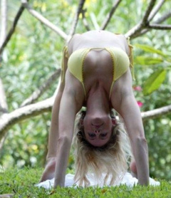 5. Abi Titmuss – yellow bikini