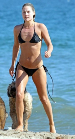 5. Ali Larter – black bikini, 2008