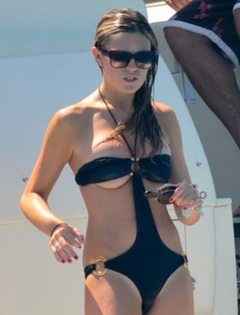 2. Abigail Clancy – bikini, 2009