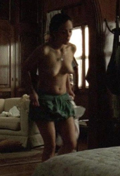 3. Alice Braga – Cabea a Premio, 2009