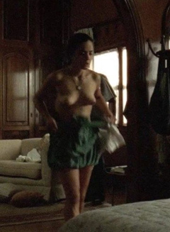 4. Alice Braga – Cabea a Premio, 2009