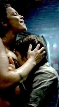 7. Alice Braga – Solo Dios Sabe, 2006