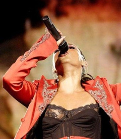 2. Alicia Keys – Oops, 2004