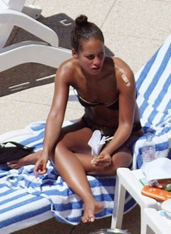 2. Alicia Keys – black bikini, 2008