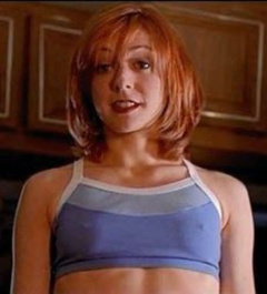 1. Alyson Hannigan Sexy – Hayley Wagner, Star, 2000