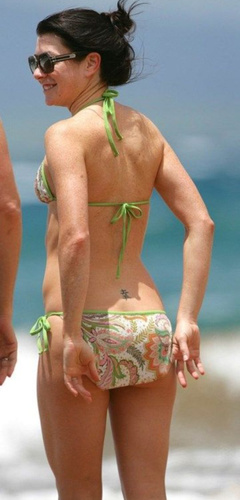 5. Alyson Hannigan – bikini, 2007