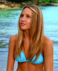 7. Amanda Bynes Sexy – Lovewrecked, 2006