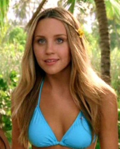 11. Amanda Bynes Sexy – Lovewrecked, 2006
