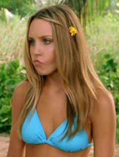 13. Amanda Bynes Sexy – Lovewrecked, 2006