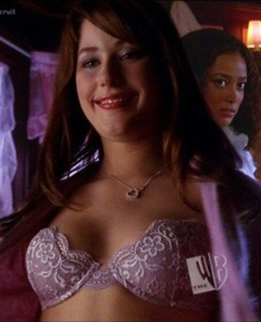1. Amanda Crew Sexy – Smallville, 2005