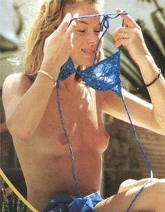 1. Amanda Holden – Topless sunbathing, 2000