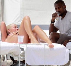 6. Amber Rose – topless at the beach, 2009