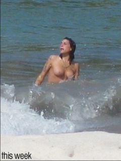 6. Amy Winehouse – Topless swimming, 2008