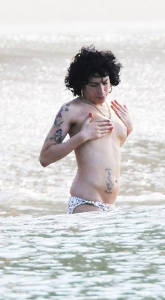 9. Amy Winehouse – Topless swimming, 2008