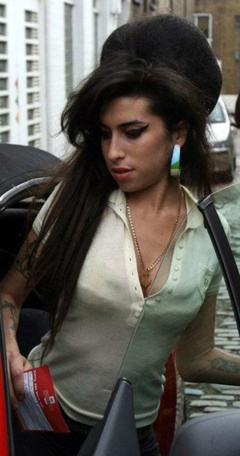 3. Amy Winehouse – g-string, 2007