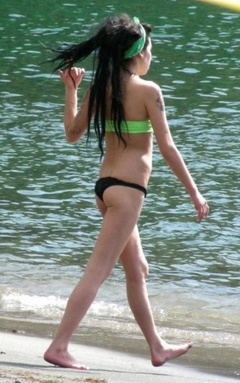5. Amy Winehouse – green bikini, 2007