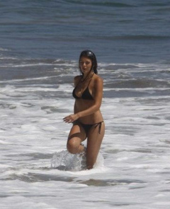 9. Adrianne Curry – bikini, 2009