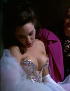 12. Angelina Jolie Naked – Gia, 1998