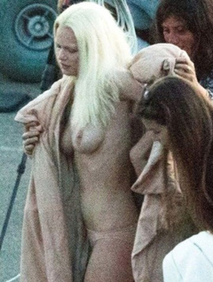 2. Anna Ewers – topless, 2014