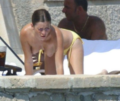 11. Anna Friel – Topless sunbathing, 2003