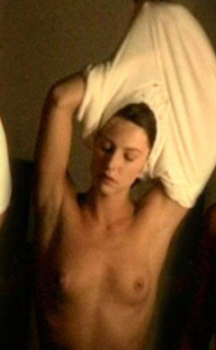 2. Anna Mouglalis – En attendant le dluge, 2004