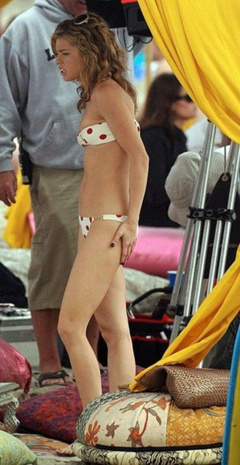 6. AnnaLynne McCord – bikini at the beach, 2008