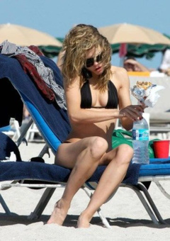 3. AnnaLynne McCord – black bikini, 2008