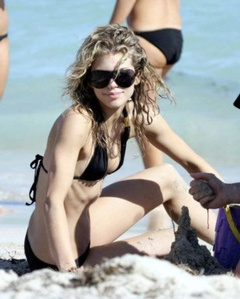 12. AnnaLynne McCord – black bikini, 2008