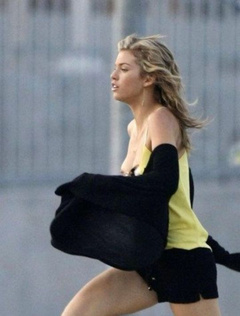 7. AnnaLynne McCord – boob oops, 2008