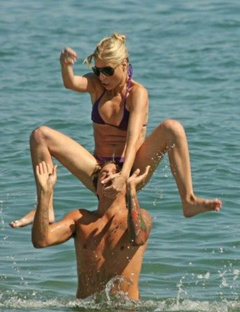 4. Caleigh Peters – bikini at the beach, 2007