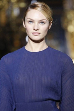 2. Candice Swanepoel – Paris Fashion Week, 2011