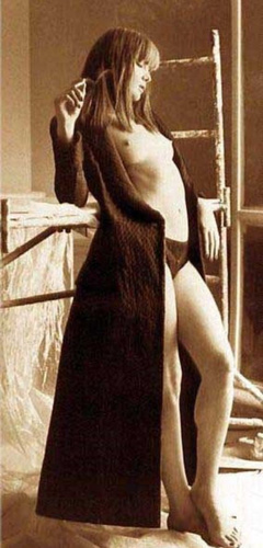 15. Carla Bruni Naked – Unknown Magazine