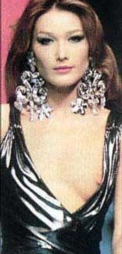 16. Carla Bruni Naked – Unknown Magazine