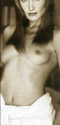 17. Carla Bruni Naked – Unknown Magazine