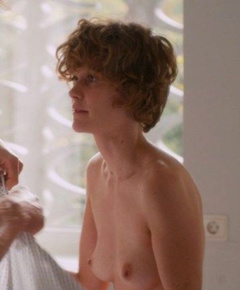 2. Carla Juri Naked – Feuchtgebiete, 2013