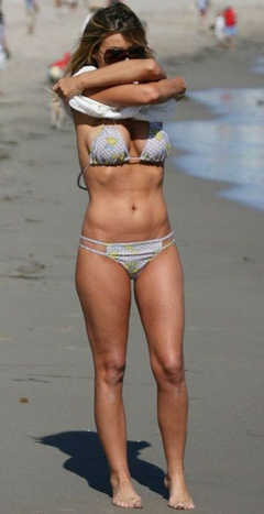 1. Carmen Electra – bikini at the beach, 2007