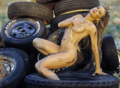 4. Carmen Electra Sexy – photoshoot, 2003