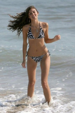 4. Caroline D'Amore – bikini, 2008