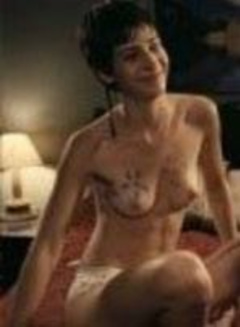 2. Cassandra Ciangherotti Naked – Viaje Redondo, 2009