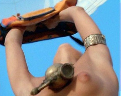 4. Catherine Zeta-Jones – Les 1001 nuits, 1990