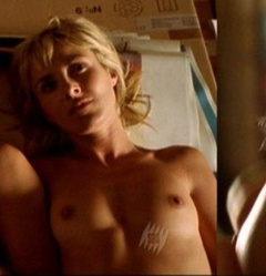 5. Cayetana Guillen Cuervo – Amor idiota, 2004