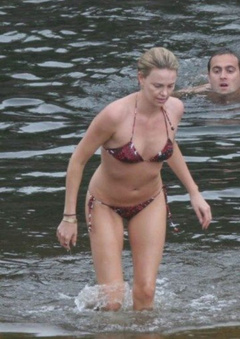 1. Charlize Theron – bikini, 2008