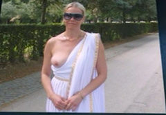 2. Chelsea Handler Naked – Uganda Be Kidding Me Live, 2014