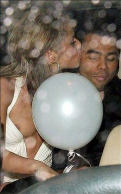 1. Cheryl Tweedy – Nip slip, 2005